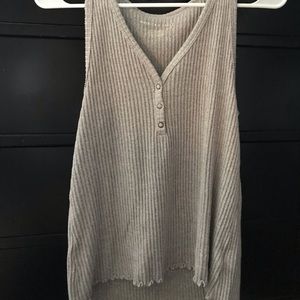 grey tank
